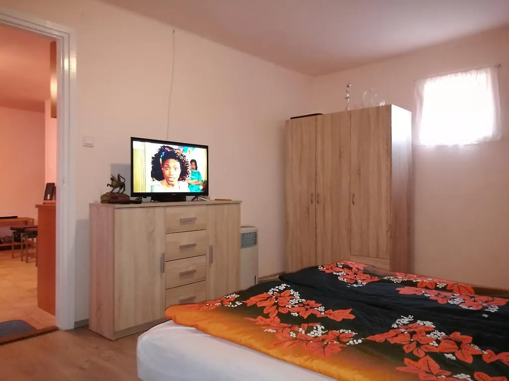 Appartamento Tiszavirág Apartmanház Szeged